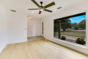 9203 Quail Rock Cir, Austin, TX 78758 - Photo 4