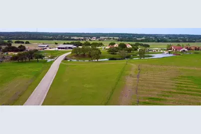 104 Strada Luca Street, Florence, TX 76527 - Photo 6