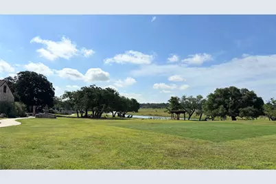 104 Strada Luca Street, Florence, TX 76527 - Photo 10