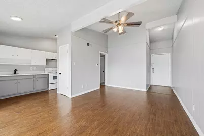 620 W 51st Street #202, Austin, TX 78751 - Photo 2