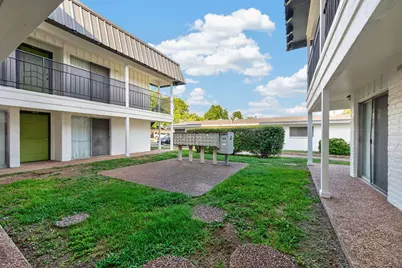 620 W 51st Street #202, Austin, TX 78751 - Photo 12