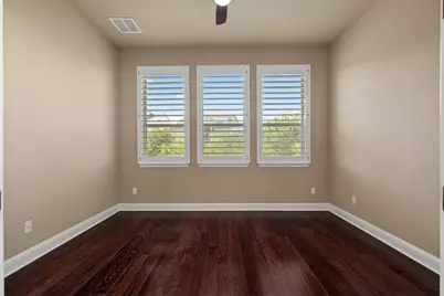 106 Edinburgh Isle Court, Lakeway, TX 78738 - Photo 12