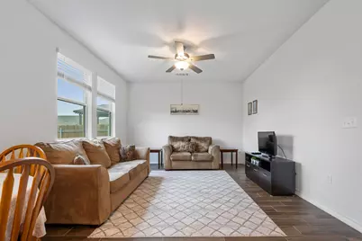 6605 Folsom Avenue, Pflugerville, TX 78660 - Photo 8