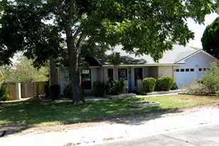 504 Greenway Dr, Pflugerville, TX 78660 - Photo 1