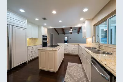 11905 Mustang Chase Drive, Austin, TX 78727 - Photo 10