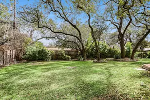 7201 Mesa Dr, Austin, TX 78731 - Photo 32