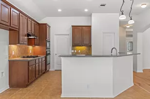 209 Canterbury Dr, Austin, TX 78737 - Photo 14