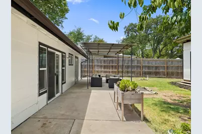 7004 Twisted Oaks Drive, Austin, TX 78745 - Photo 24