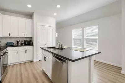8004 Autumn Moor Bend, Lago Vista, TX 78645 - Photo 2