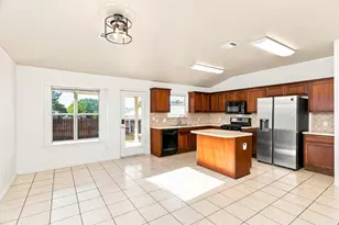 3232 Clinton Pl, Round Rock, TX 78665 - Photo 6