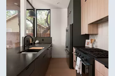 2303 East 2nd Street #1, Austin, TX 78702 - Photo 4
