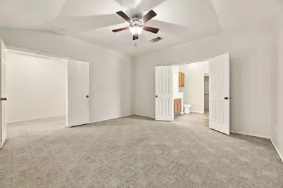 5801 McNaughton N, Kyle, TX 78640 - Photo 14