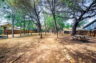 2121 Amur Dr, Austin, TX 78745 - Photo 32