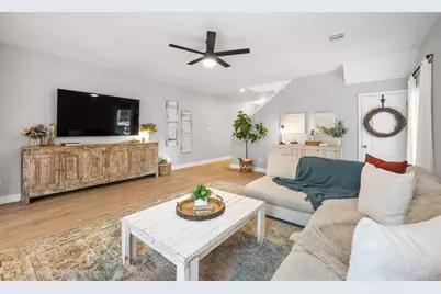 2121 Amur Drive, Austin, TX 78745 - Photo 4