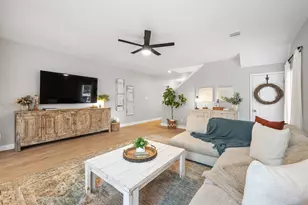 2121 Amur Dr, Austin, TX 78745 - Photo 4