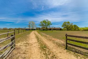 212 Halstedt Rd, La Grange, TX 78945 - Photo 30