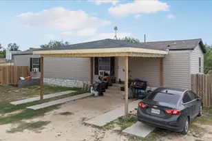 9231 Williamson Rd, Buda, TX 78610 - Photo 16