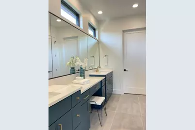 2317 Kahala Sunset Drive, Spicewood, TX 78669 - Photo 6