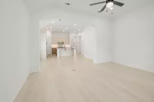 620 High Smt Dr, Georgetown, TX 78628 - Photo 6