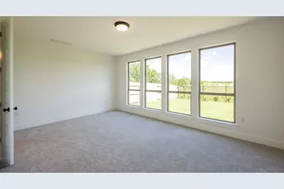 7003 Stitzel Weller Drive, Austin, TX 78744 - Photo 8
