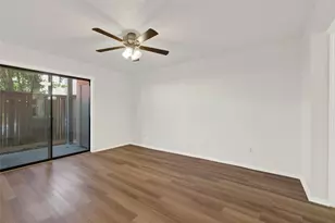 1202 Thorpe Ln, San Marcos, TX 78666 - Photo 18