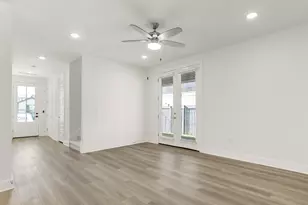 7417 Boyd Hvn Dr, Austin, TX 78744 - Photo 8