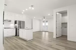 7417 Boyd Hvn Dr, Austin, TX 78744 - Photo 14