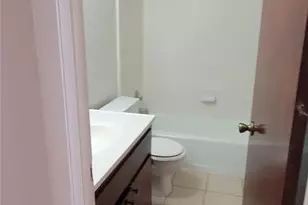 1221 W Hopkins St, San Marcos, TX 78666 - Photo 12