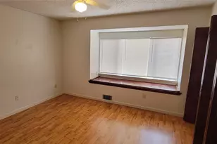 1221 W Hopkins St, San Marcos, TX 78666 - Photo 8