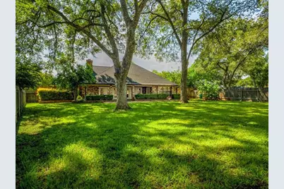 279 Quail Street, Meadowlakes, TX 78654 - Photo 38