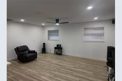 5600 Ponciana Drive, Austin, TX 78744 - Photo 6