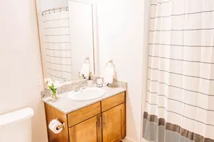 7051 Meadow Lake Blvd, Austin, TX 78744 - Photo 12