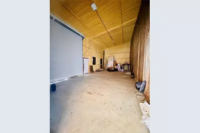 12500 S US Hwy 183 #B, Luling, TX 78648 - Photo 2