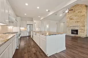 9733 Avion Cv, Dripping Springs, TX 78620 - Photo 10