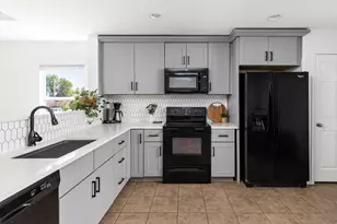 5700 Glowing Star Trail, Austin, TX 78724 - Photo 4