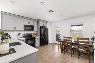 5700 Glowing Star Trail, Austin, TX 78724 - Photo 10