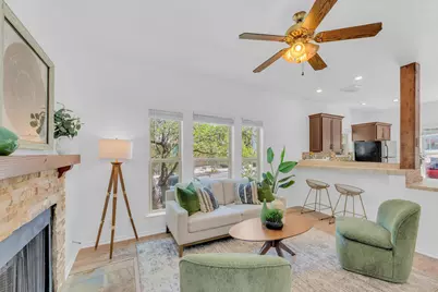 2414 Longview Street #101, Austin, TX 78705 - Photo 2