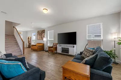 113 Oakstone Drive, Georgetown, TX 78628 - Photo 10