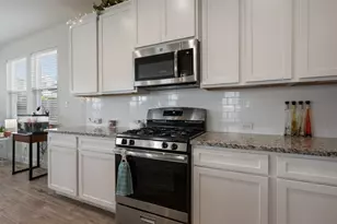 113 Oakstone Dr, Georgetown, TX 78628 - Photo 16