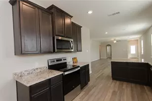 140 Constitution St, Liberty Hill, TX 78642 - Photo 12