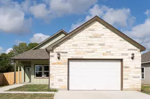 305 String Pr Wy, Smithville, TX 78957 - Photo 1