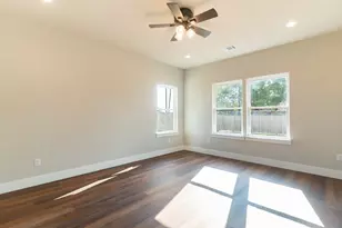 305 String Pr Wy, Smithville, TX 78957 - Photo 12
