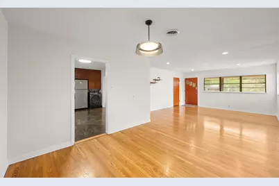 1404 Cloverleaf Drive, Austin, TX 78723 - Photo 14