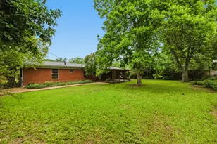1404 Cloverleaf Dr, Austin, TX 78723 - Photo 30