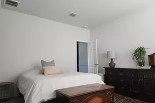 136 Ragnar Dr, Jarrell, TX 76537 - Photo 8