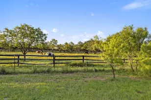 440 Flying X Rd, Spicewood, TX 78669 - Photo 34