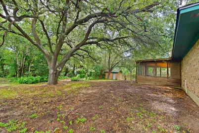 215 Memorial Drive, Luling, TX 78648 - Photo 26