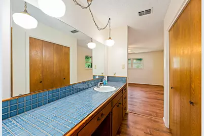 215 Memorial Drive, Luling, TX 78648 - Photo 22