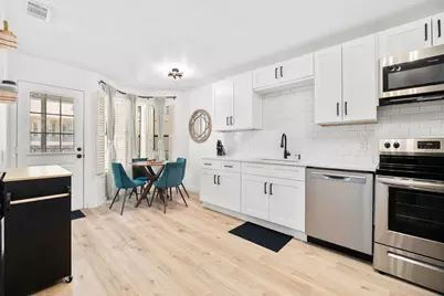 8415 Fredericksburg Road #907, San Antonio, TX 78229 - Photo 2