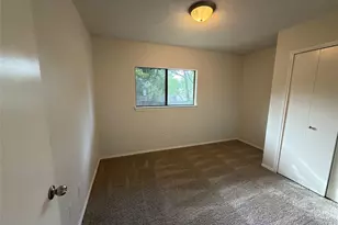 13020 Moorcroft Ln, Austin, TX 78729 - Photo 12